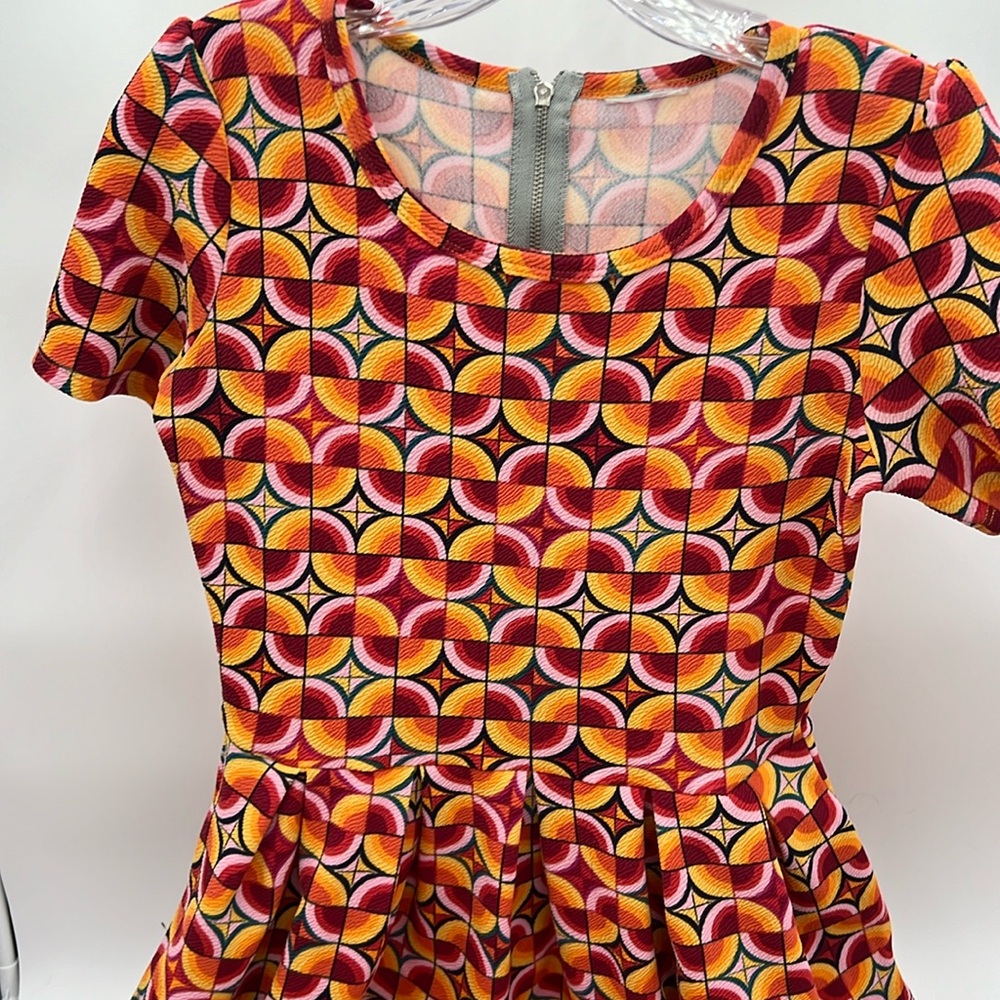 LuLaRoe Amelia dress size small zip up dress with pockets.
